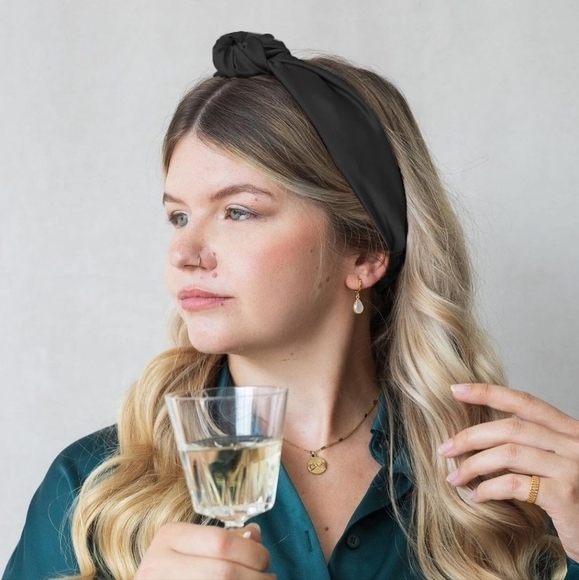 Gibou one knot satin headband in black - Picture 2 of 3